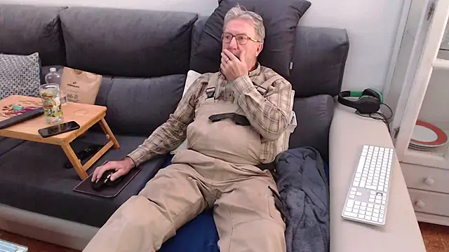 Nudelschwanz online show from March 2025 12:14:01 PM