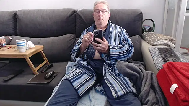 Nudelschwanz online show from March 2026 08:14:01 AM