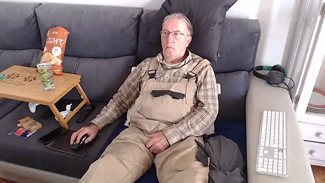 Nudelschwanz online show from March 2025 12:06:02 PM