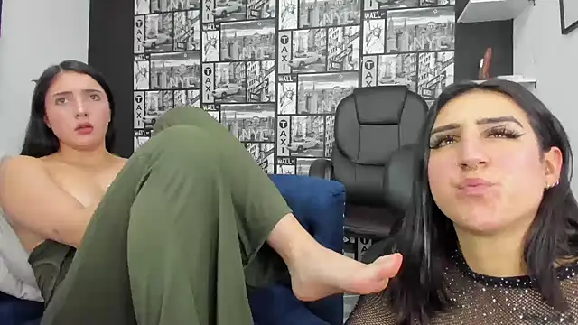Isa And Natasha online show from February 2025 05:40:02 PM