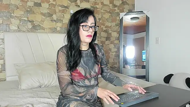 evaa-hall online show from May 2026 12:33:02 PM