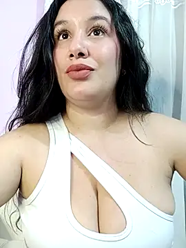 Snapshot of Deina_bunny chatting on September 2025 01:05:01 AM Deina bunny online show from September 2025 01:05:01 AM