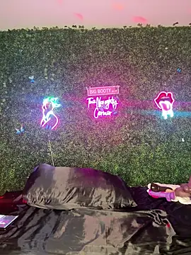 ThickAssRena online show from March 2026 08:18:01 AM