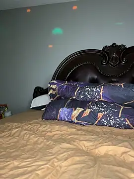 ThickAssRena online show from October 2025 04:33:01 AM