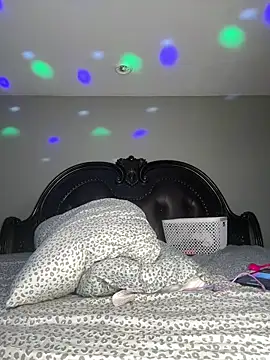 ThickAssRena online show from October 2025 05:27:02 PM