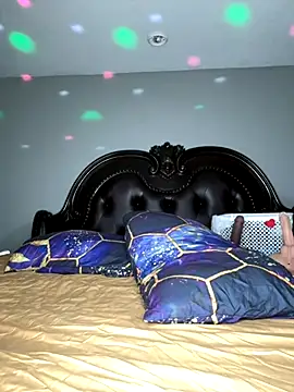 ThickAssRena online show from October 2025 06:36:01 AM