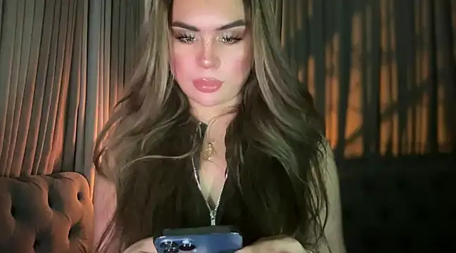Snapshot of Mistress_supreme chatting on January 2025 01:44:01 AM Mistress supreme online show from January 2025 01:44:01 AM