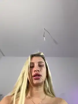 SinwithAmy online show from November 2025 09:31:02 AM