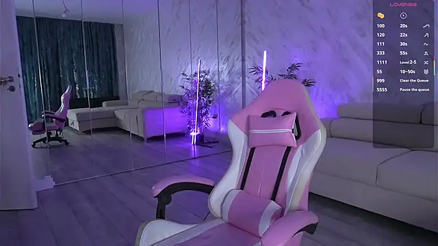 SinwithAmy online show from December 2025 07:39:02 PM