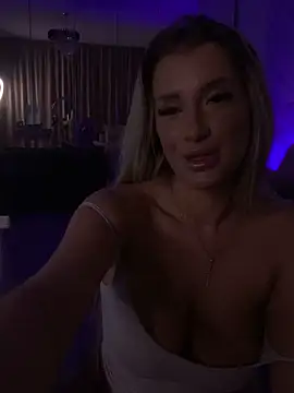 SinwithAmy online show from April 2026 06:53:01 PM