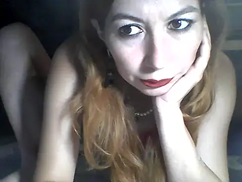 Snapshot of Olesja chatting on June 2026 07:37:02 PM Olesja online show from June 2026 07:37:02 PM