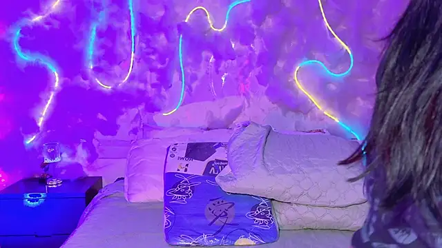 emmajohnss online show from February 2026 04:03:02 AM