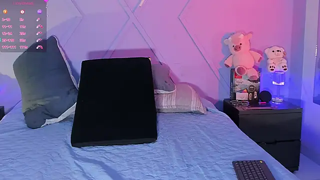 emmajohnss online show from June 2026 04:11:02 AM