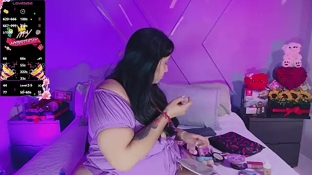 emmajohnss online show from May 2026 03:54:02 AM
