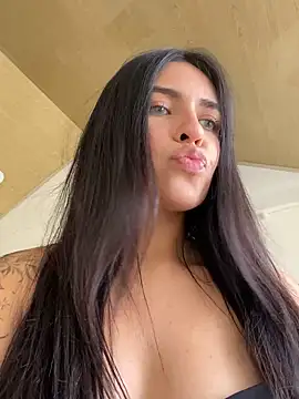 DaphneUwu online show from December 2024 08:36:01 PM