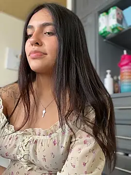 DaphneUwu online show from March 2025 06:11:01 PM