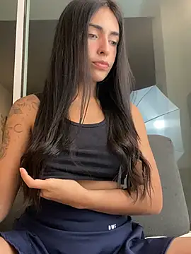 DaphneUwu online show from April 2026 01:06:02 AM