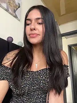 DaphneUwu online show from January 2025 04:27:01 PM