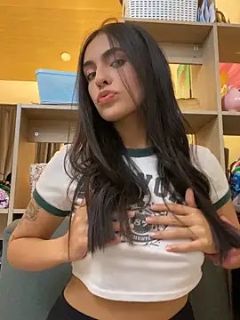 DaphneUwu online show from October 2025 12:31:02 AM