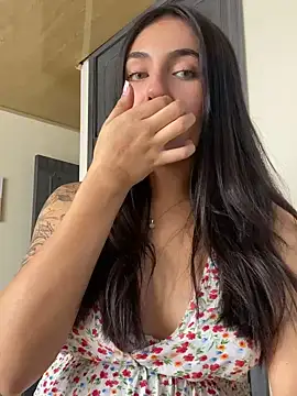 DaphneUwu online show from March 2025 04:15:02 PM