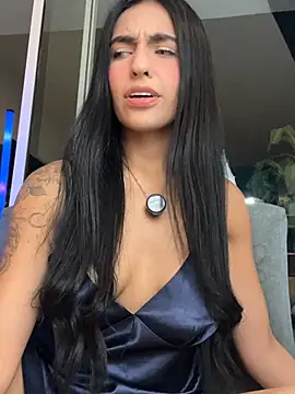 Snapshot of DaphneUwu chatting on August 2026 02:31:01 AM DaphneUwu online show from August 2026 02:31:01 AM