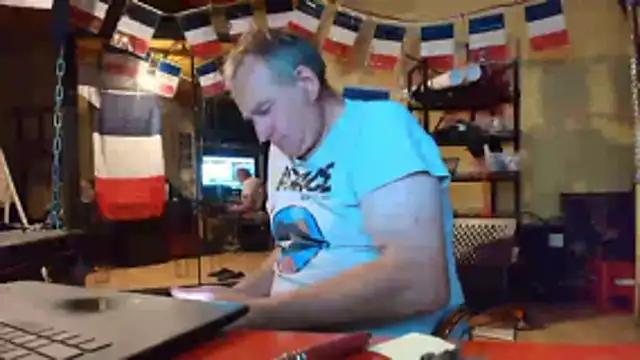 Snapshot of jeanlulu chatting on June 2026 08:03:02 PM jeanlulu online show from June 2026 08:03:02 PM