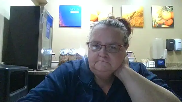 Snapshot of Hornybbw1978 chatting on October 2025 06:43:02 AM Hornybbw1978 online show from October 2025 06:43:02 AM