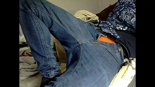 mike30nbg online show from October 2025 08:39:02 PM