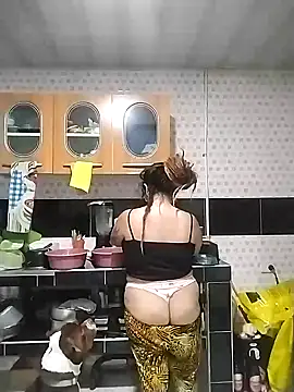 Snapshot of Weedsex_couple chatting on January 2025 12:13:01 AM Weedsex couple online show from January 2025 12:13:01 AM