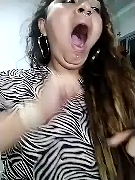 Snapshot of Weedsex_couple chatting on December 2024 12:19:01 AM Weedsex couple online show from December 2024 12:19:01 AM