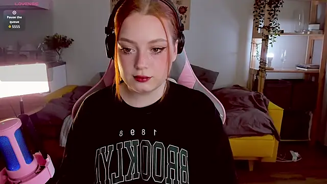 Sofy Benson online show from September 2025 11:17:02 AM