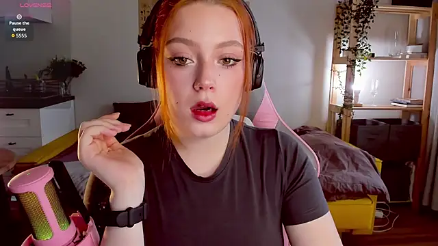 Sofy Benson online show from September 2025 08:27:01 AM