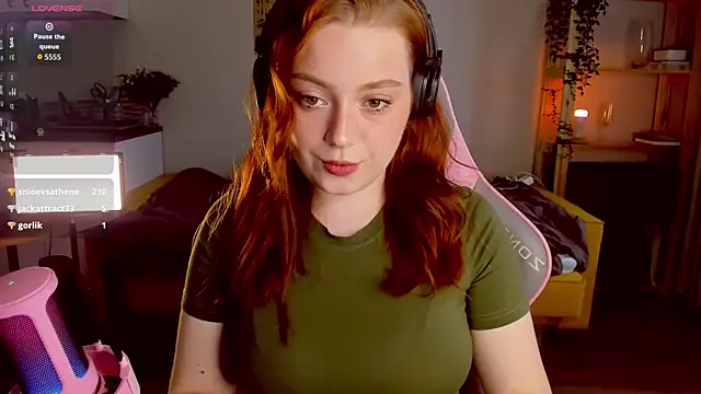 Sofy Benson online show from October 2025 12:13:01 PM