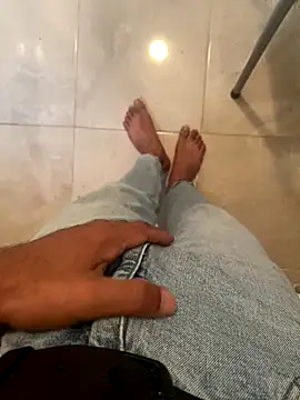 amyalaruz34ist online show from October 2025 02:28:02 PM