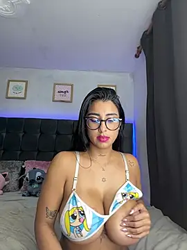 lovely violet13 online show from February 2026 03:50:01 AM