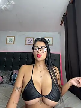 lovely violet13 online show from March 2026 11:32:01 PM