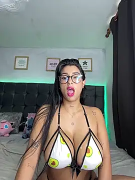 lovely violet13 online show from March 2026 06:03:01 PM