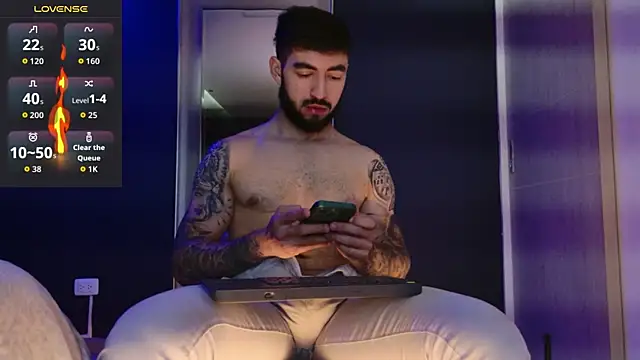 Snapshot of MarkWalker__ chatting on November 2025 10:18:02 AM MarkWalker online show from November 2025 10:18:02 AM