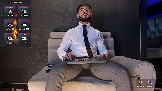 Snapshot of MarkWalker__ chatting on October 2025 10:14:01 AM MarkWalker online show from October 2025 10:14:01 AM