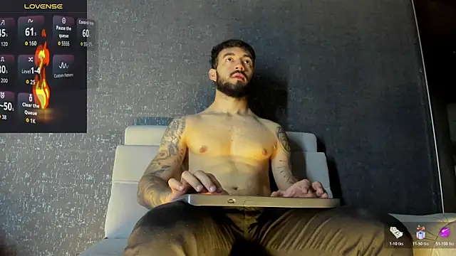 Snapshot of MarkWalker__ chatting on December 2025 10:14:02 AM MarkWalker online show from December 2025 10:14:02 AM