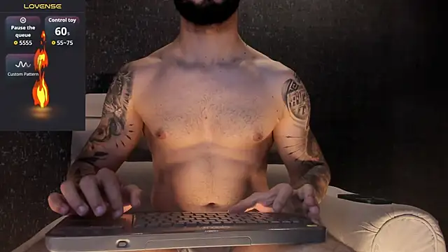 Snapshot of MarkWalker__ chatting on November 2025 10:30:02 AM MarkWalker online show from November 2025 10:30:02 AM