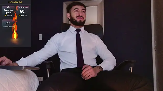 Snapshot of MarkWalker__ chatting on November 2025 10:20:01 AM MarkWalker online show from November 2025 10:20:01 AM