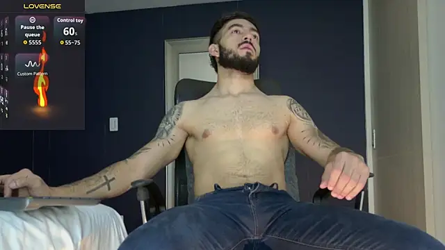 Snapshot of MarkWalker__ chatting on December 2025 10:10:01 AM MarkWalker online show from December 2025 10:10:01 AM