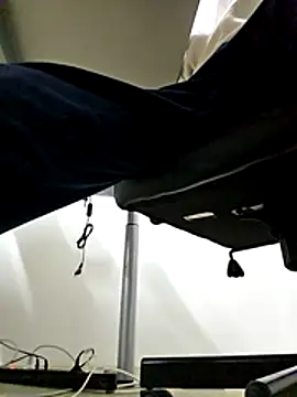 MontanaHamburg online show from February 2026 10:32:01 PM