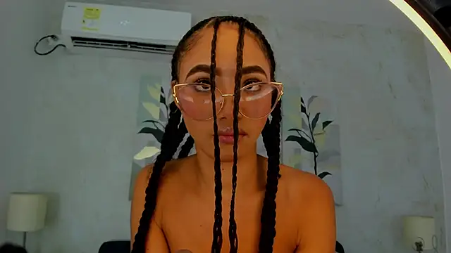 Snapshot of kristyl_paez chatting on January 2026 02:11:02 PM kristyl paez online show from January 2026 02:11:02 PM