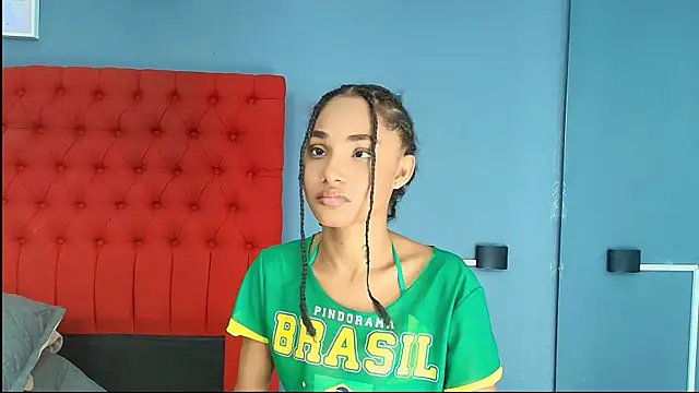 kristyl paez online show from October 2025 07:59:01 PM