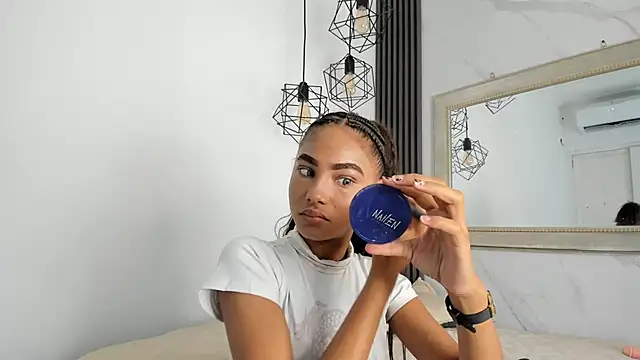 kristyl paez online show from April 2026 08:05:02 PM