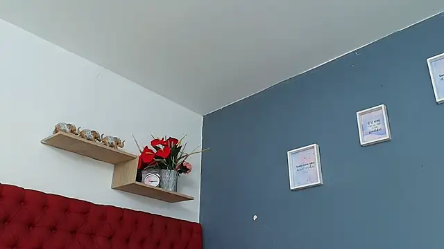 kristyl paez online show from November 2025 07:03:01 PM