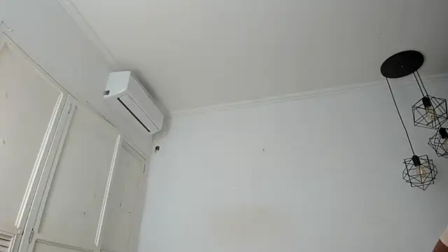 kristyl paez online show from March 2026 07:23:02 PM