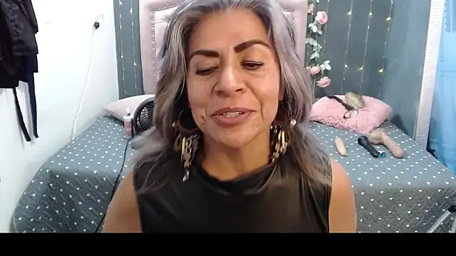 Snapshot of lalisha_96 chatting on March 2025 08:00:02 PM lalisha 96 online show from March 2025 08:00:02 PM